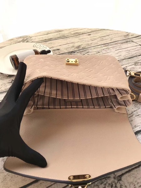 Louis Vuitton Monogram Empreinte POCHETTE METIS M43737 Apricot Louis Vuitton Monogram Empreinte POCHETTE METIS M43737 Apricot