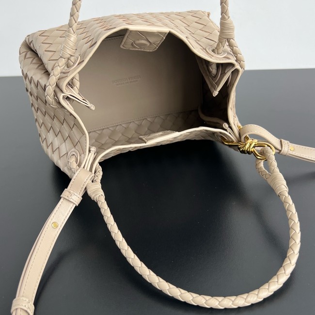 Bottega Veneta Parachute 835921 Ecru