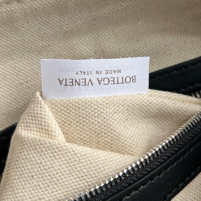 Bottega Veneta Concert Pouch 794258 black