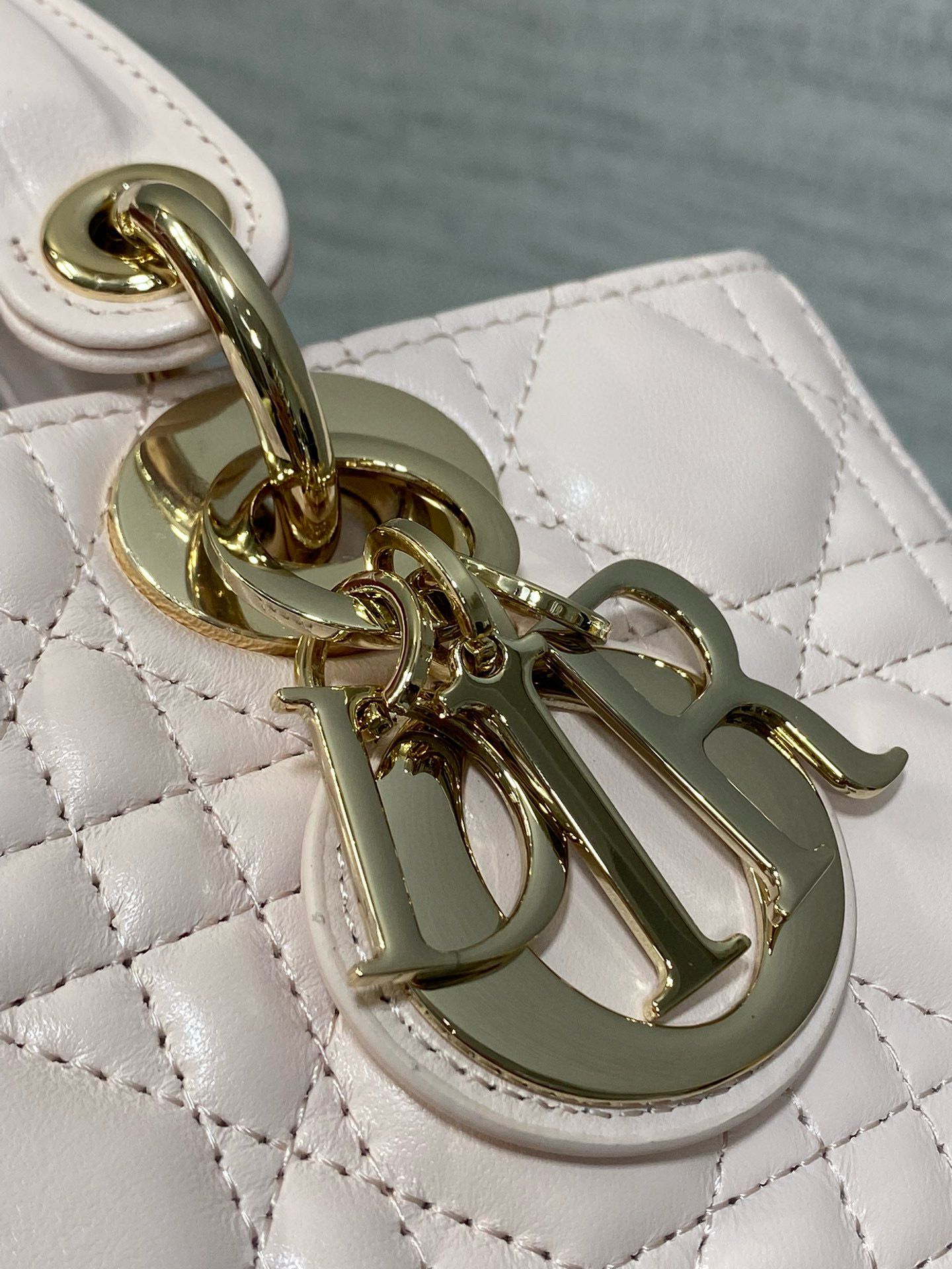 Dior Small Lady D-Joy Bag Cannage Lambskin M0613 Light Pink