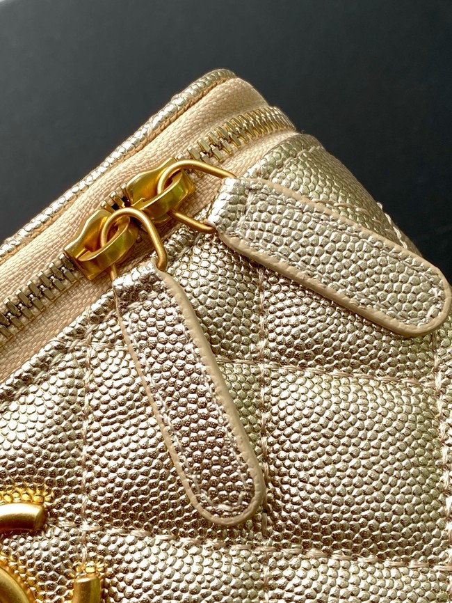 CHANEL MINI CLUTCH Grained Calfskin AP3940 gold