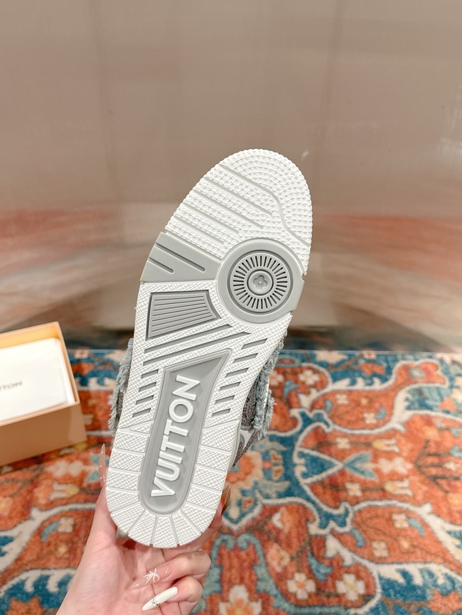 Louis Vuitton Trainer Sneaker 45107-12