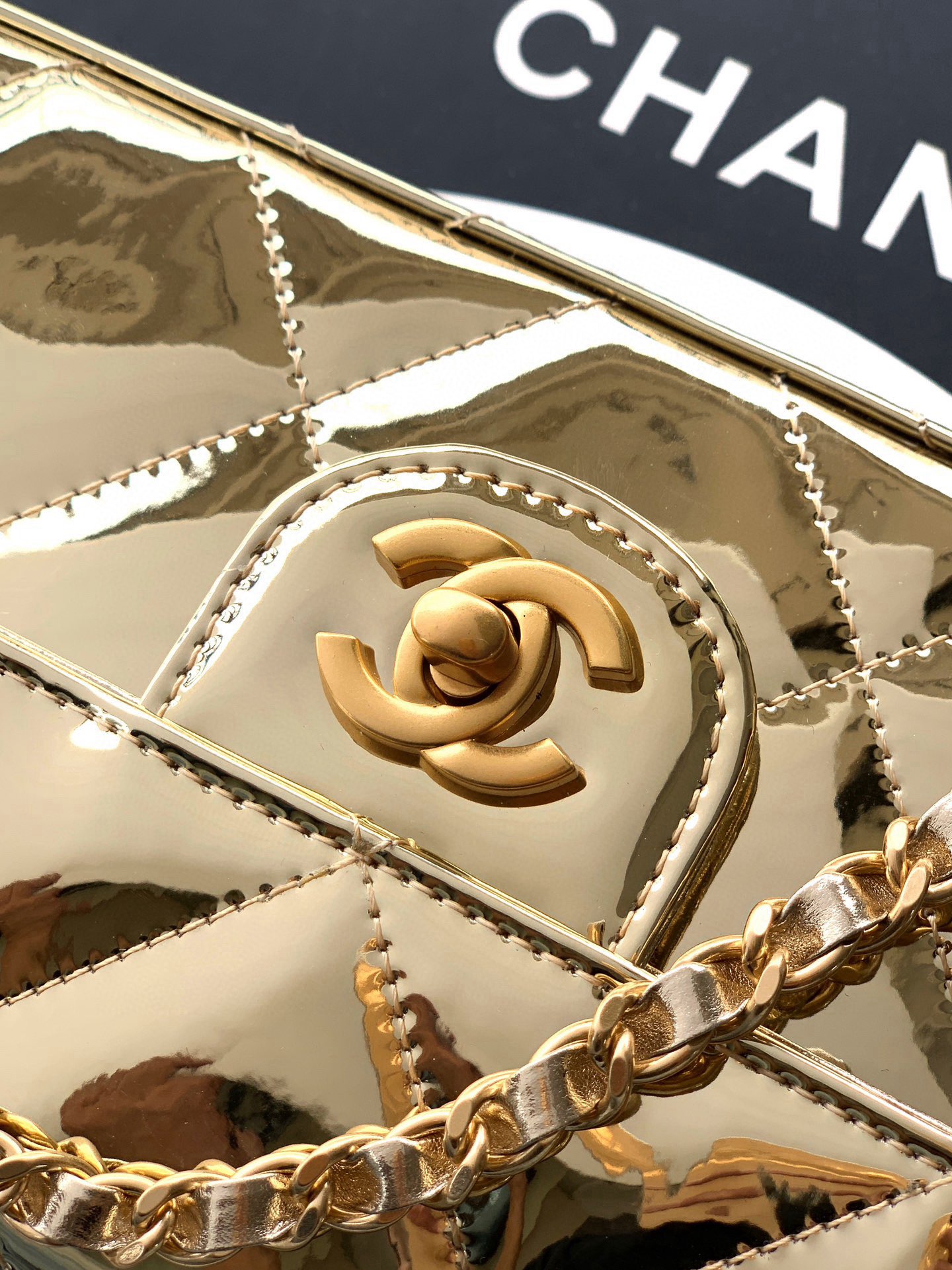 Chanel 25K Original Patent Leather Top Handle Bag A6321 Gold Chanel 25K Original Patent Leather Top Handle Bag A6321 Gold