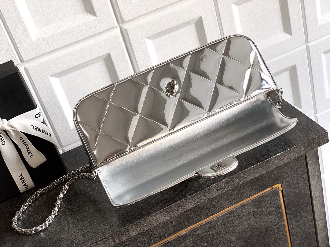 Chanel 25K Original Patent Leather Top Handle Bag A6321 Silver