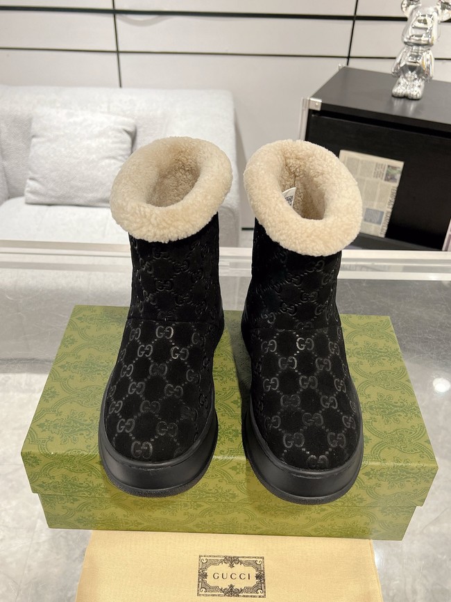 Gucci Womens boot with merino wool lining 857912-2