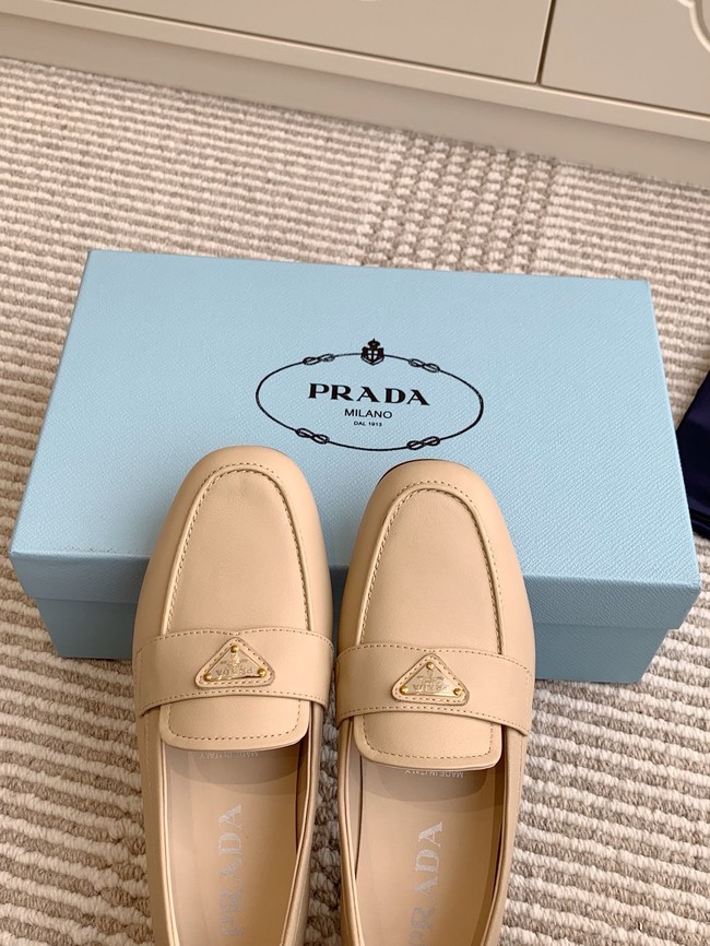 Prada leather loafers 87199-1