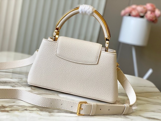 Louis Vuitton Capucines East-West BB M26345 Vanilla