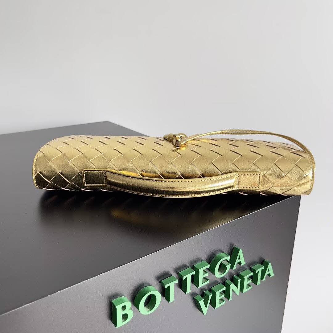 Bottega Veneta Original Leather Long Clutch Andiamo With Handle 741511 Gold 