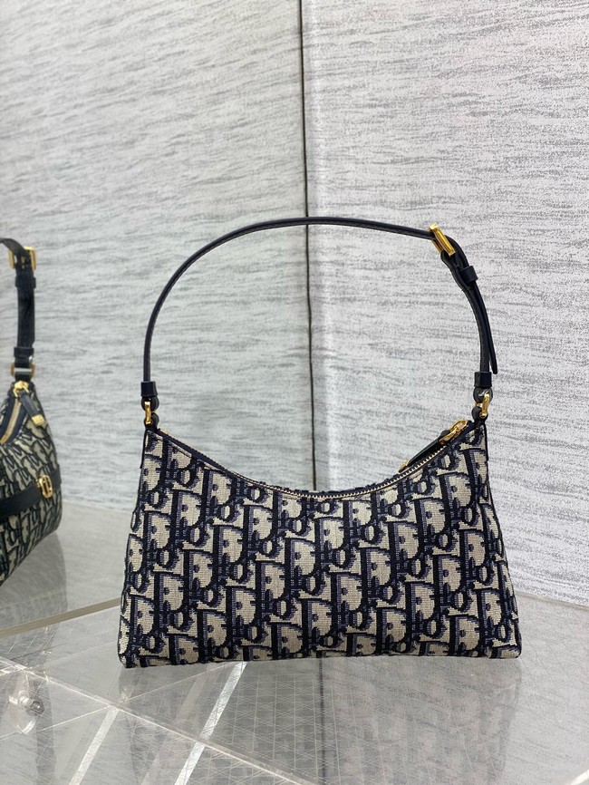 Small DiorTravel Nomad Pouch Blue Dior Oblique Jacquard 5267