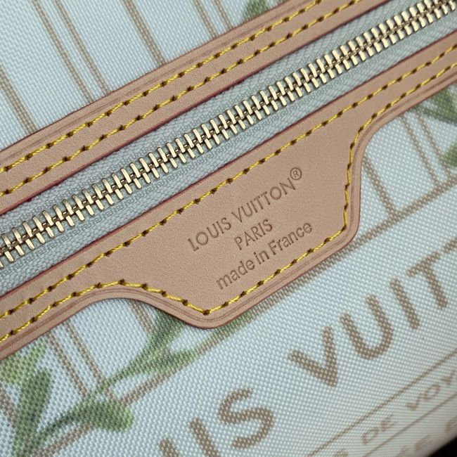 Louis Vuitton NEW - REVERSIBLE Neverfull M29483 light green