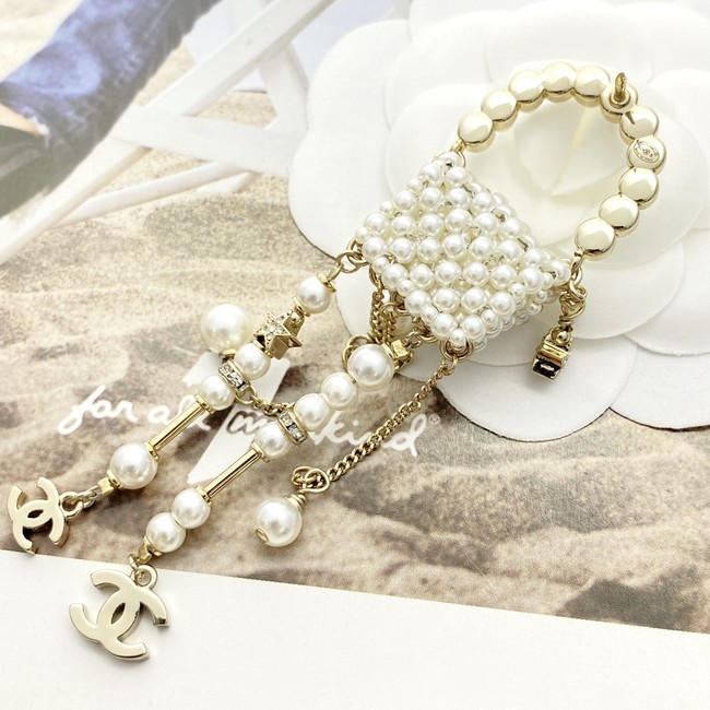 Chanel brooch CE89982