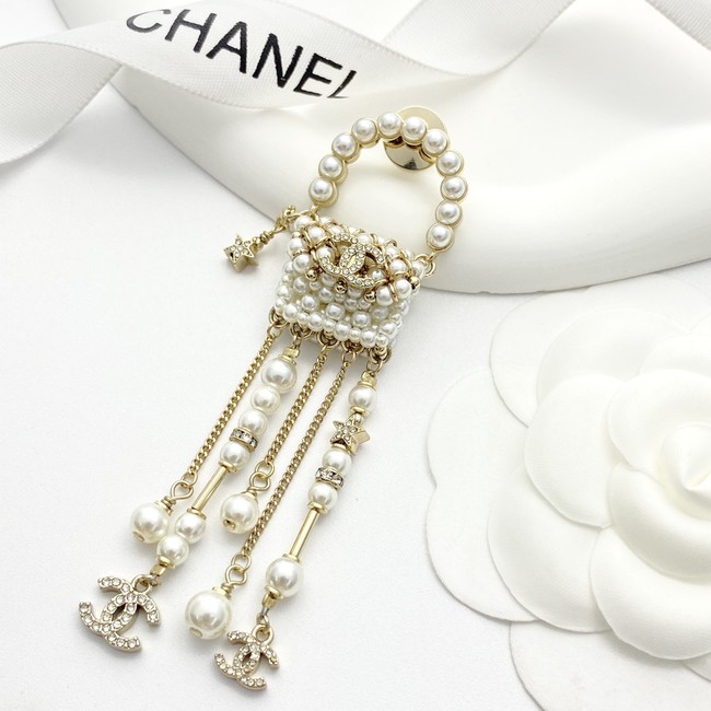 Chanel brooch CE89982