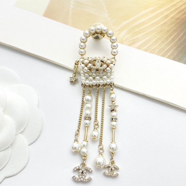 Chanel brooch CE89982